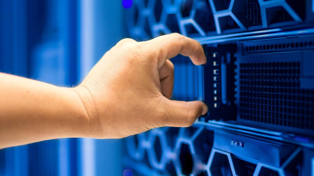 data center engineers
